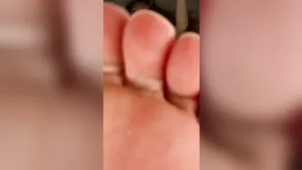 Step step on you | CRUSH pov GIANTESS
