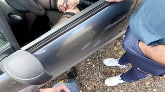Avec des voyeurs sur un parking je lai chauffe  dogging vehicle nanoufrance