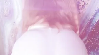 Bombshell sluts grinds and twerks inside pants