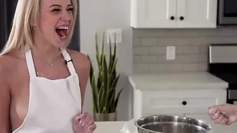 Stepsister Madison Summers and her BFF Scarlet Skies baked a cake for guy