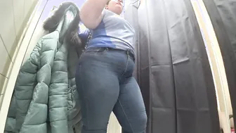 Locker porn video – Bbw spied into the locker room