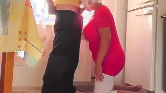 Stepmom with a huge butt blows penis and has anal sex with her son into the kitchen