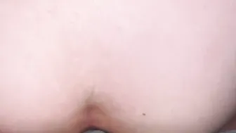 BAD LIL WHITE BITCH ORGASMS WITH PENIS INSIDE HER BOOTY