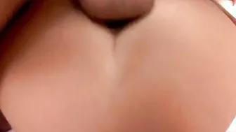 Russian 18 yo Tatiana plays by finger sticking up to anal