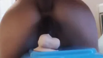 Greek cougar double penetration with huge vibrator and gigantic dick/ Ελληνίδα σε διπλή διείσδυση με δονητη και πουτσο