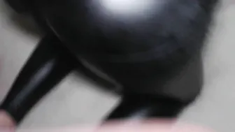 2 babe cumshots on leather pants