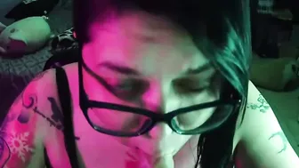 Suck a little when im online
