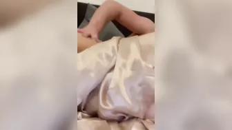 Il me détruit comme une putej’adore ça