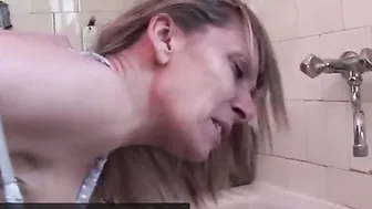 The blonde milf wants it into the booty