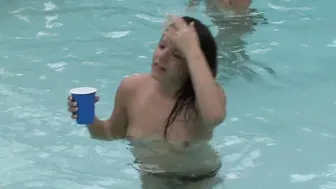 Slender Dipping Pissing And Twerking Into My Back Yard