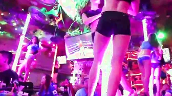 Paradise Gfs - Twins party on vacation and gets banged at club - Part one