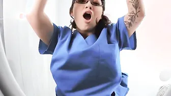 (Kyle Mason) Puts His Huge Dick In Nurse (Alyx Stars) Twat Give Her A Gigantic Facial - Reality Kings