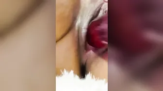 Rubs to a creamy vagina