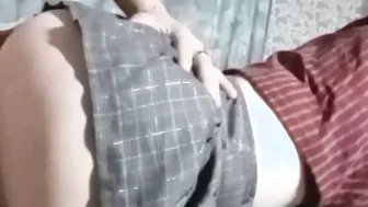 Пока ждал друга трахнул его сестру школьницу