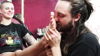 Dominating First Time Toes Worship - Holland