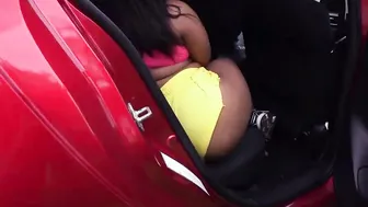 Ms. Lovelys Amazing Gigantic African Butt Is ASSSSStonishing