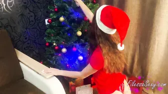 Snow Maiden Masturbates Vagina With Lollipop And Gets Orgasm