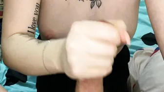 Cumming on good natural titted