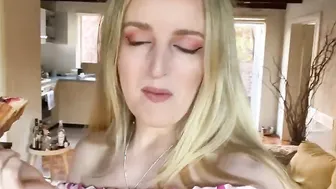 Girls Out West - Goddess blonde vibrators her booty and