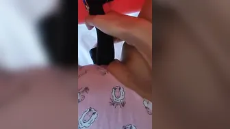 Amateur Plays with her Twat until she Jizzes