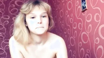 Sexual Step Daughter give fellatio to her daddy / cum inside mouth