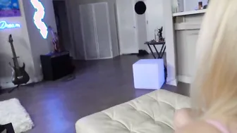Step Daughter Carmen Callaway give her stepdad a nice oral sex because he discovered that she failed every subject inside class.