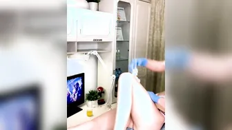 SugarNadya waxes her legs for a client with a beautiful and goddess butt
