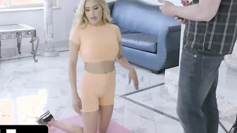 Freaky Hottie Blonde Milf Caitlin Bell Getting To Exercise Her Snatch