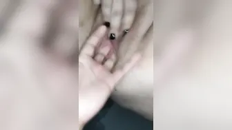 Making that amazing cunt squirt for daddy