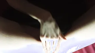 Quick orgasm of mom with huge snatch