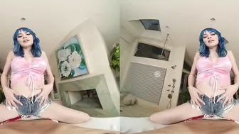 Big Tit 18 Jewelz Blu Discovered Wrong Door But The Best Possible Party VR Porn