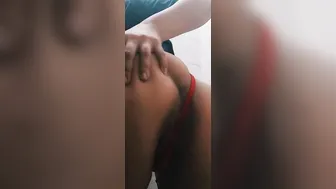 me masturbo en el trabajo y me pego en la conchita