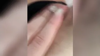 Hot chick masturbates and shows super sexy legs