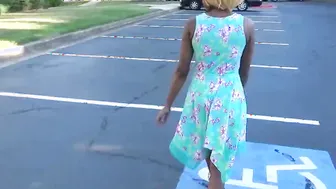 Risky Middle Of Street Head  Huge Booty African Butt