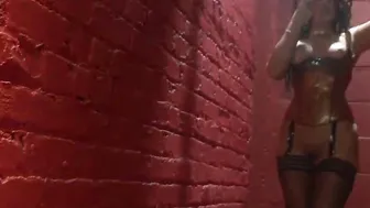 milf deep anal fisting dark hair