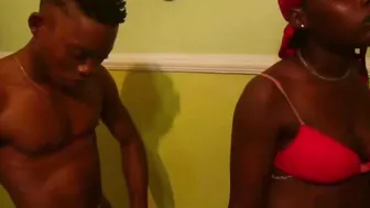 POPULAR GOSPEL MINISTER INSIDE AFRICA CAUGHT WITH SECRET CAMERA HAVING SEX WITH MEMBER