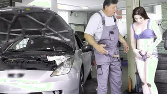 21 SEXTREME - Mia Evans Begs The Vulgar Mature Mechanic To Offer Her Coochie A Tune-Up