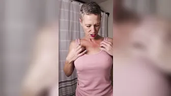 Kiki Deez Cutting Hair Short point of view