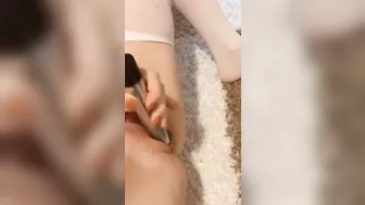 Goddess twitching snatch orgasm while vibrating close up