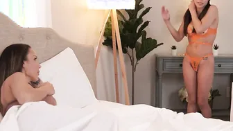 Bombshell mom Is A Bad Influence On College Beauty Spencer
