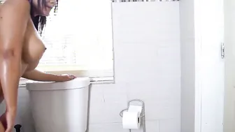 Rose Monroe Inside Latin Goddess Boned into Wc
