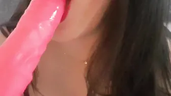 Vends-ta-culotte - Babe dark hair blows sex toy and masturbates