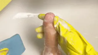 Cutie Housewife Washes Sex Toy After Her Twat