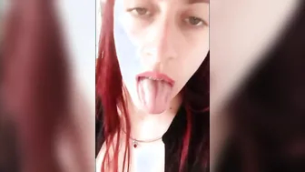 ShyyFxx secretary caught touching herself and the boss wants