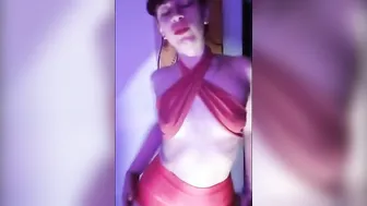 ShyyFxx getting sensual and nasty inside the party