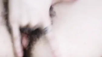 finger fuck my unshaved twat