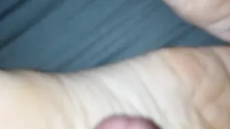 Nailed her vagina and cum on her foot
