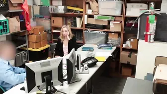 LP Officer Cuffs and Fucks Shoplifting Cunt With Mouth