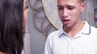 Fucking My Friends Sister After She Caught My Fapping To Her Milfs Bra