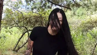 Offering cash to goddess sluts into the forest for sex